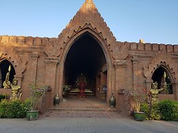 Famous Hotel Bagan