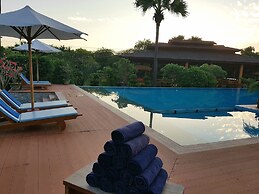 Famous Hotel Bagan