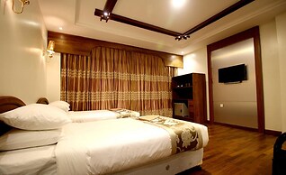 Famous Hotel Bagan