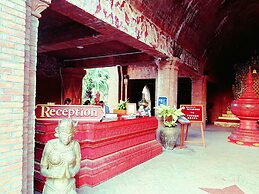 Famous Hotel Bagan