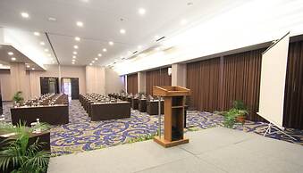 Grand Tebu Hotel