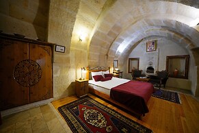 Harman Cave Hotel