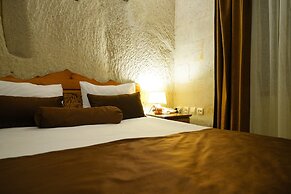Harman Cave Hotel