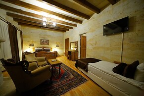 Harman Cave Hotel