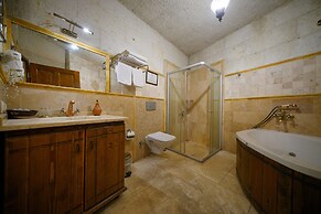 Harman Cave Hotel