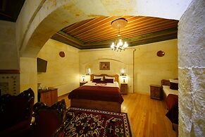 Harman Cave Hotel