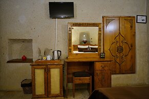 Harman Cave Hotel