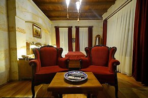 Harman Cave Hotel