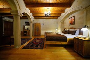 Harman Cave Hotel