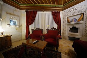 Harman Cave Hotel
