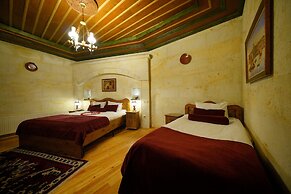Harman Cave Hotel
