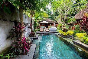 Kakul Villas & Suites