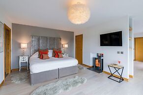 The Hideaway Experience