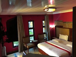 Gumare Executive Lodge