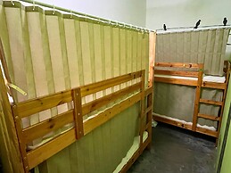 PODs The Backpackers Home & Cafe