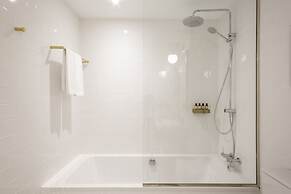 Hotel Midmost by Majestic Hotel Group