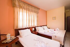 Diamond Hotel