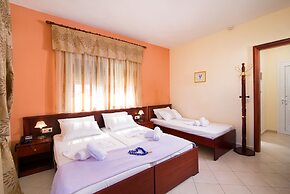 Diamond Hotel
