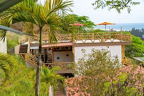 Nativa Bambu Ecolodge