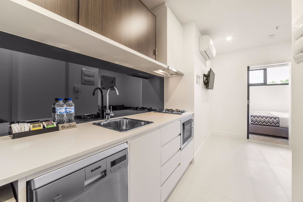 Whitehorse Apartment Hotel