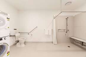 Whitehorse Apartment Hotel