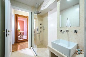 Candia Suites & Rooms