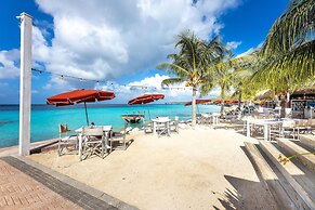 Coral Estate Luxury Resort