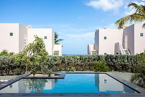 Coral Estate Luxury Resort