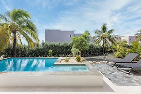 Coral Estate Luxury Resort