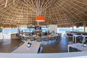 Coral Estate Luxury Resort