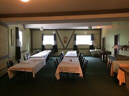 Esterhazy Motor Hotel