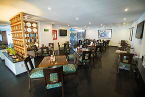 Hotel Atenas Plaza