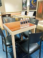 Urban Travellers Hotel