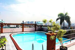 Urban Travellers Hotel