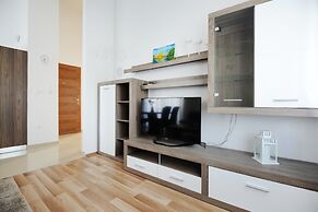 Apartments Hills