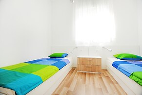 Apartments Hills