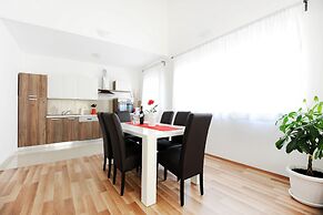 Apartments Hills