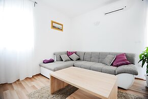 Apartments Hills