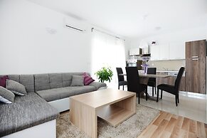 Apartments Hills