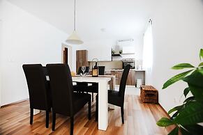 Apartments Hills