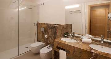 Hotel Real Colegiata San Isidoro