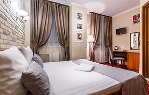 Mayak Hotel