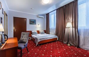 Mayak Hotel