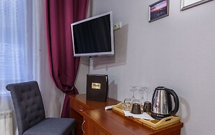 Mayak Hotel