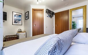 Mayak Hotel