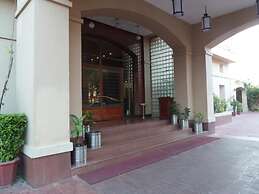 Hotel Paras Mahal