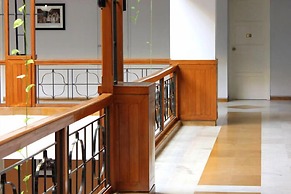 Hotel Paras Mahal