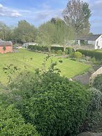 Crown Lodge Bed & Breakfast