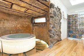 Monaci delle Terre Nere