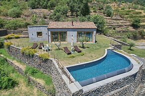 Monaci delle Terre Nere